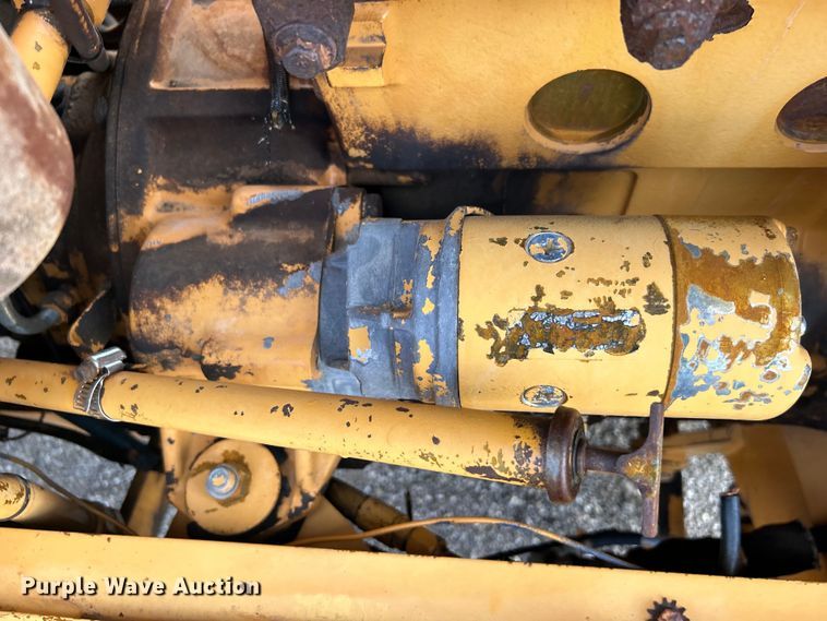 image for item EG1440 1989 Case 585E forklift