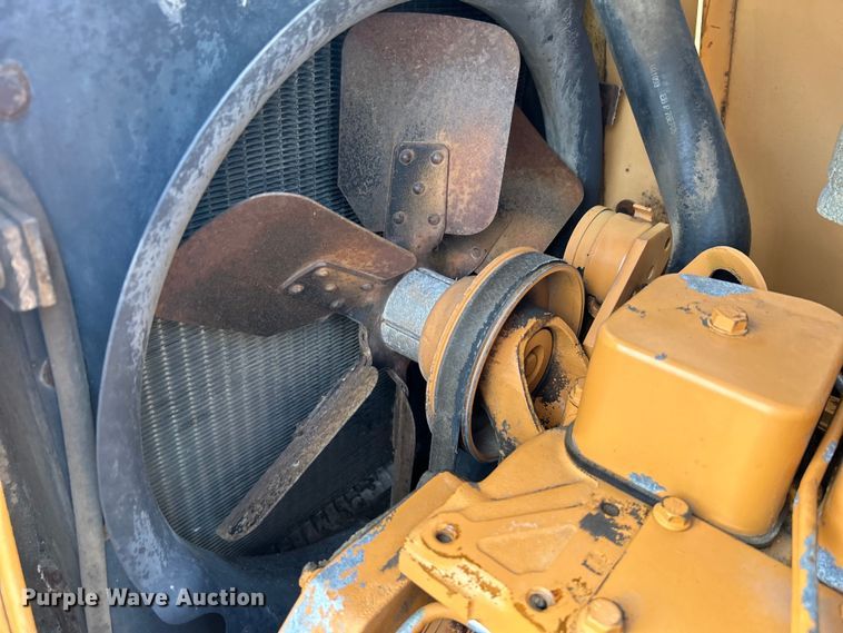 image for item EG1440 1989 Case 585E forklift