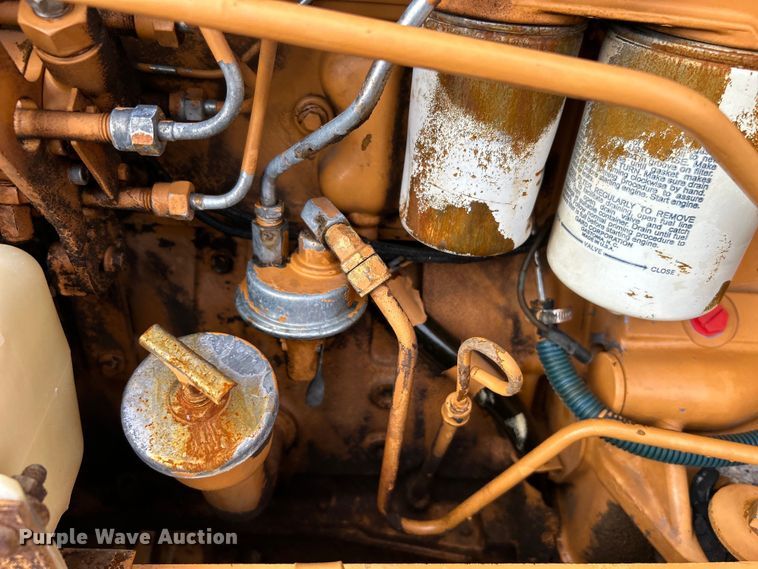 image for item EG1440 1989 Case 585E forklift