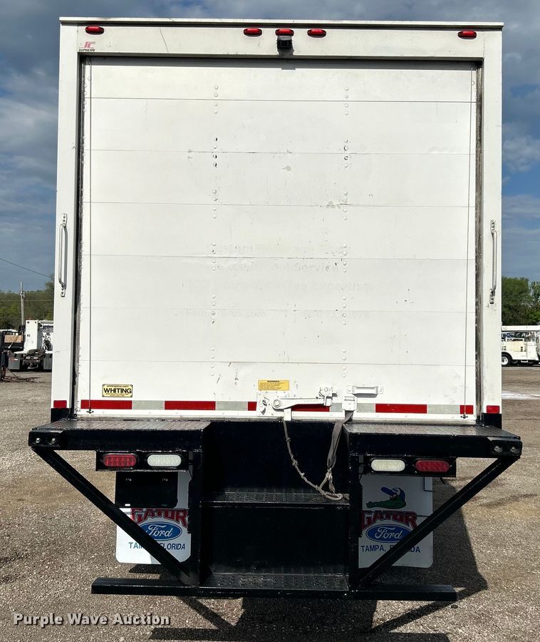 image for item EG1442 2016 Ford F650 Super Duty box truck