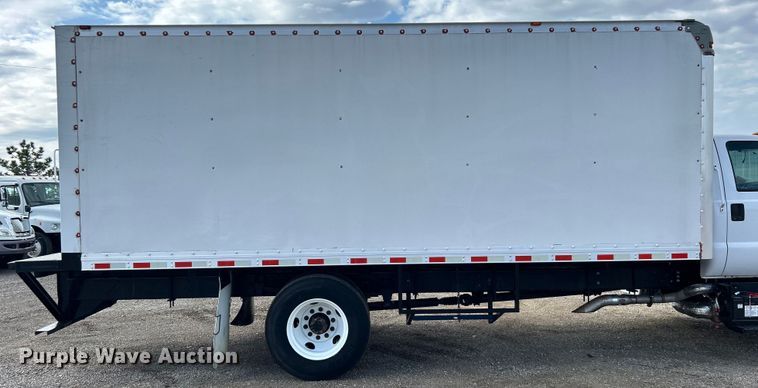 image for item EG1442 2016 Ford F650 Super Duty box truck