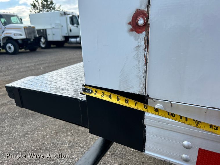 image for item EG1442 2016 Ford F650 Super Duty box truck