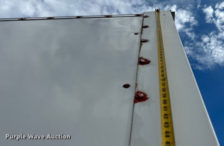 image for item EG1442 2016 Ford F650 Super Duty box truck