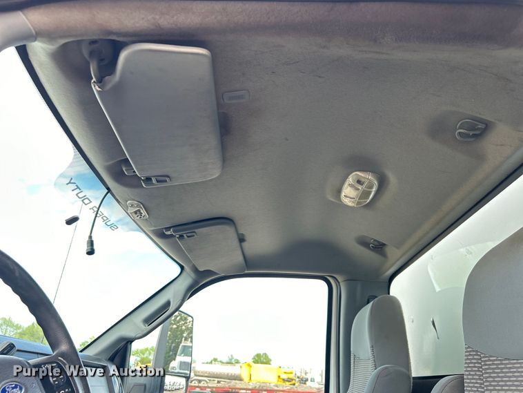 image for item EG1442 2016 Ford F650 Super Duty box truck