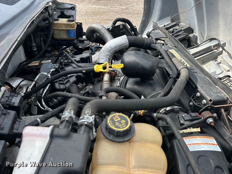 image for item EG1442 2016 Ford F650 Super Duty box truck