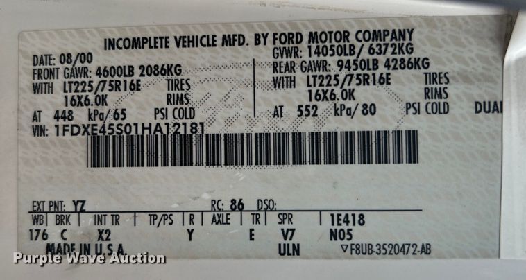 image for item EG1443 2001 Ford E450 shuttle bus