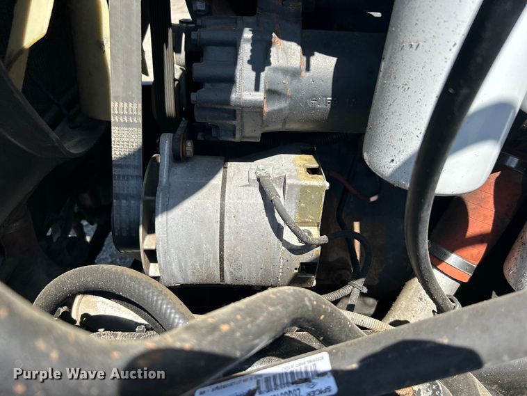 image for item EG1447 2000 Mack CH613 flatbed truck