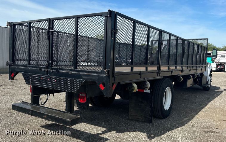 image for item EG1475 2017 Ford F650 Super Duty flatbed truck
