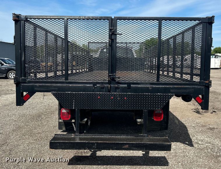 image for item EG1475 2017 Ford F650 Super Duty flatbed truck