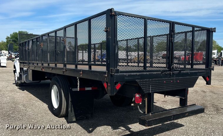 image for item EG1475 2017 Ford F650 Super Duty flatbed truck