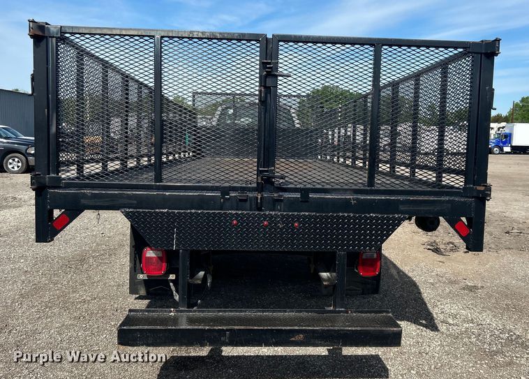 image for item EG1475 2017 Ford F650 Super Duty flatbed truck