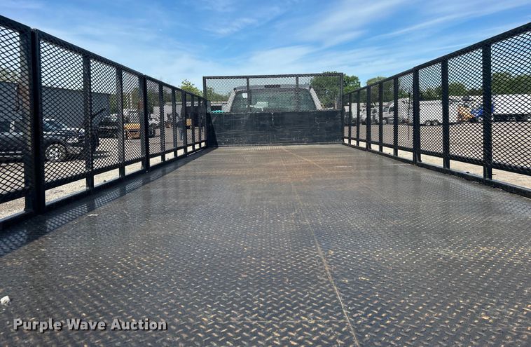 image for item EG1475 2017 Ford F650 Super Duty flatbed truck