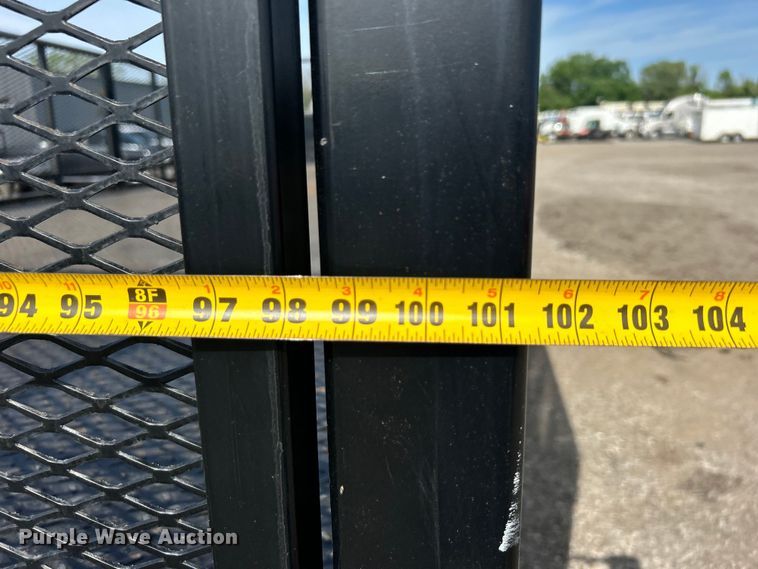 image for item EG1475 2017 Ford F650 Super Duty flatbed truck