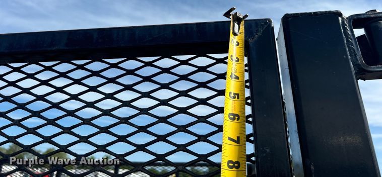 image for item EG1475 2017 Ford F650 Super Duty flatbed truck