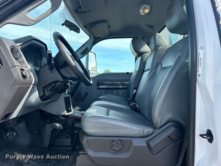 image for item EG1475 2017 Ford F650 Super Duty flatbed truck