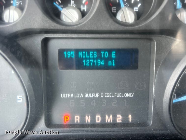 image for item EG1475 2017 Ford F650 Super Duty flatbed truck