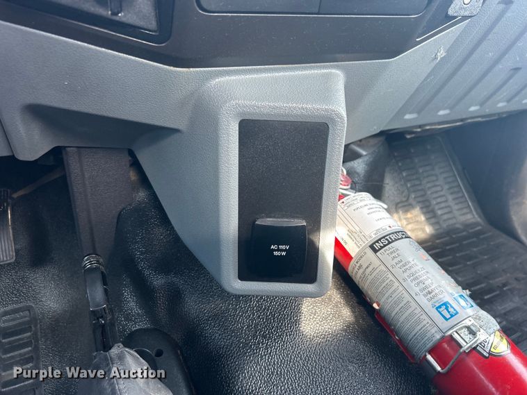 image for item EG1475 2017 Ford F650 Super Duty flatbed truck