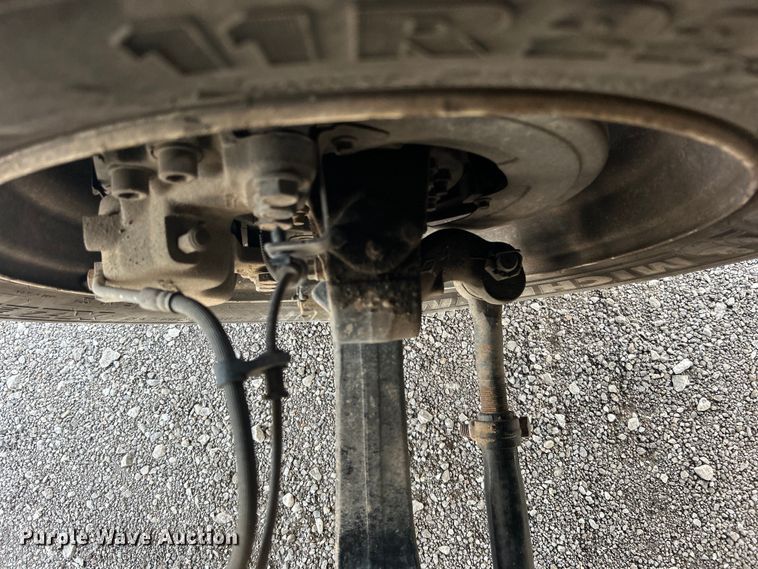 image for item EG1475 2017 Ford F650 Super Duty flatbed truck