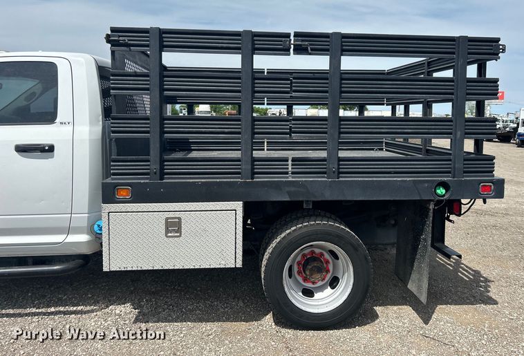 image for item EG1493 2011 Dodge Ram 4500HD flatbed truck