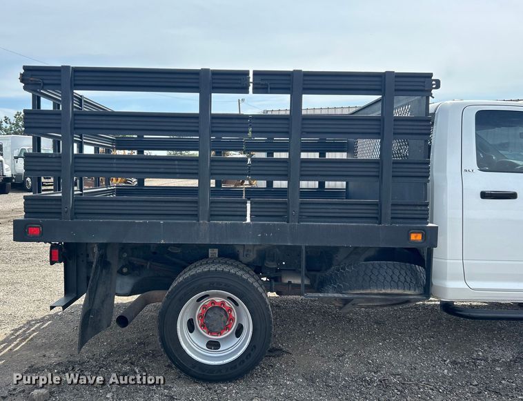 image for item EG1493 2011 Dodge Ram 4500HD flatbed truck