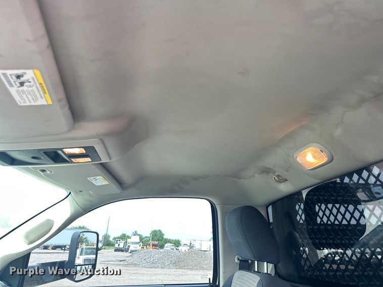 image for item EG1493 2011 Dodge Ram 4500HD flatbed truck