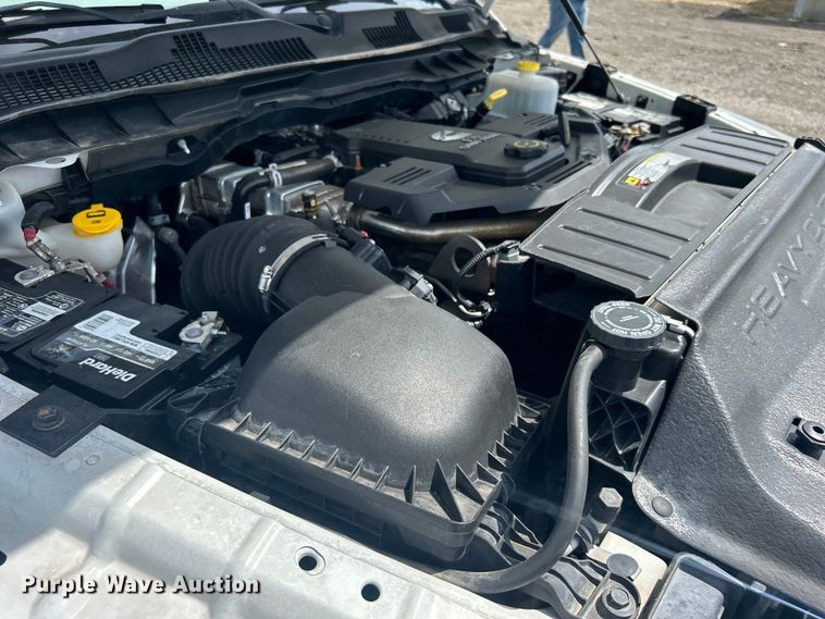 image for item EG1493 2011 Dodge Ram 4500HD flatbed truck