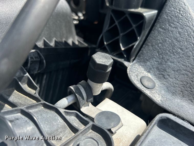 image for item EG1493 2011 Dodge Ram 4500HD flatbed truck