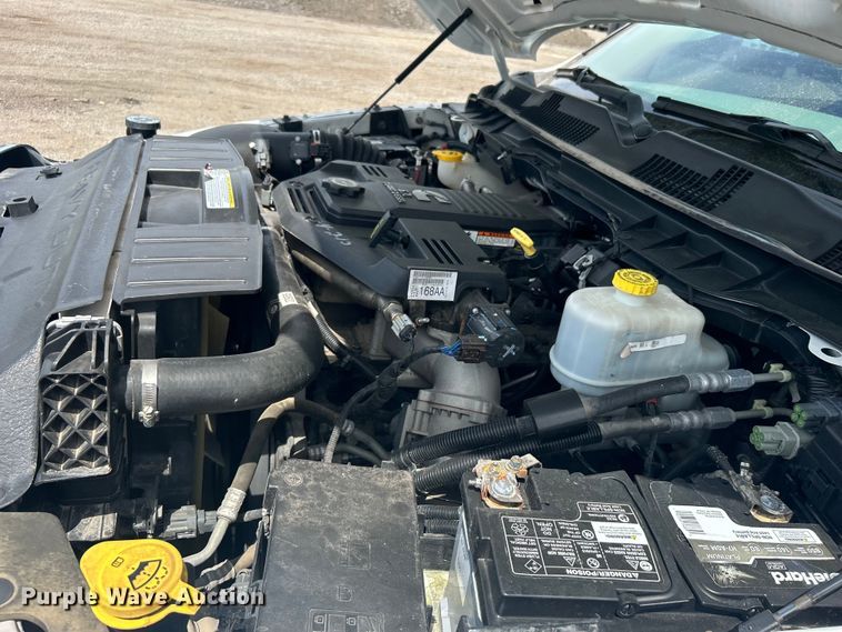 image for item EG1493 2011 Dodge Ram 4500HD flatbed truck