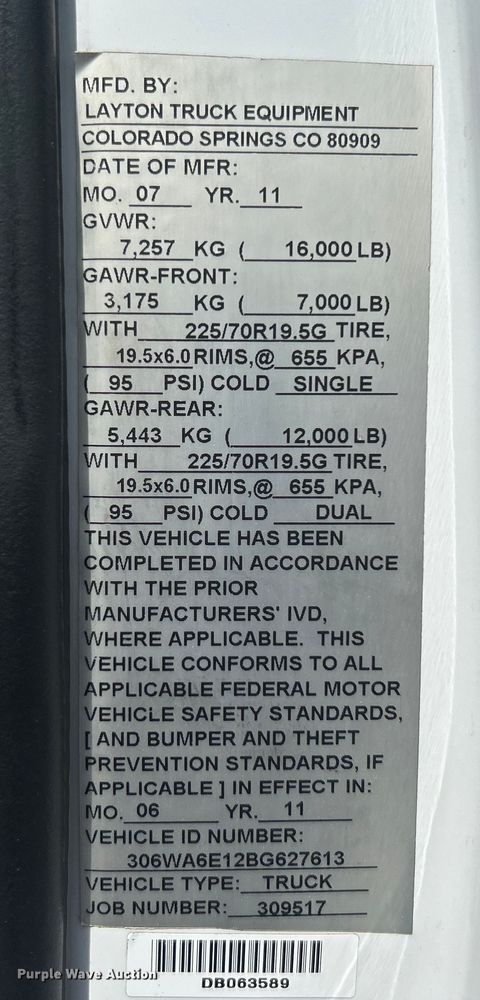 image for item EG1493 2011 Dodge Ram 4500HD flatbed truck