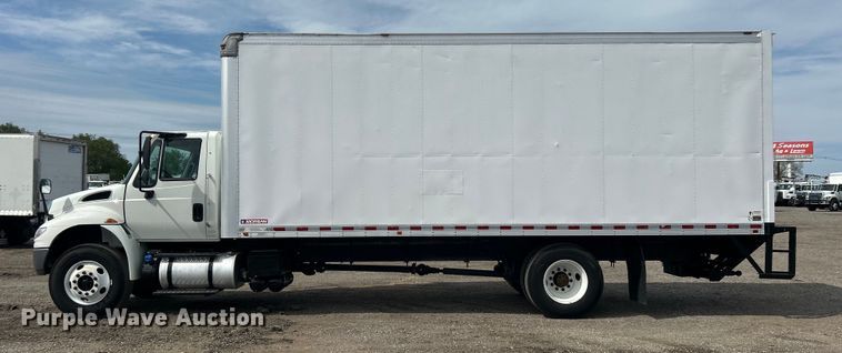 image for item EG1496 2015 International  4300 SBA box truck