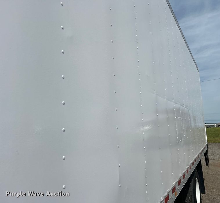 image for item EG1496 2015 International  4300 SBA box truck