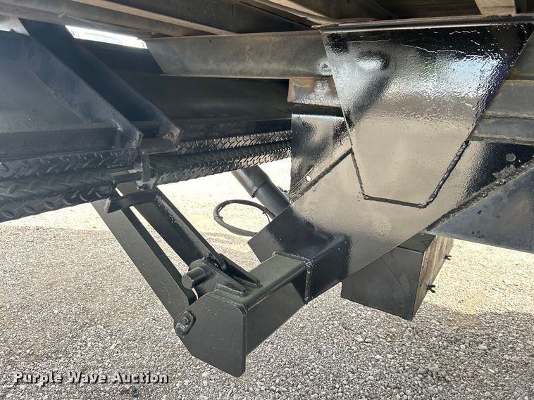 image for item EG1496 2015 International  4300 SBA box truck