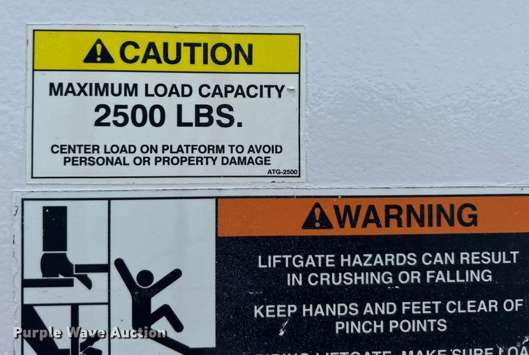 image for item EG1496 2015 International  4300 SBA box truck