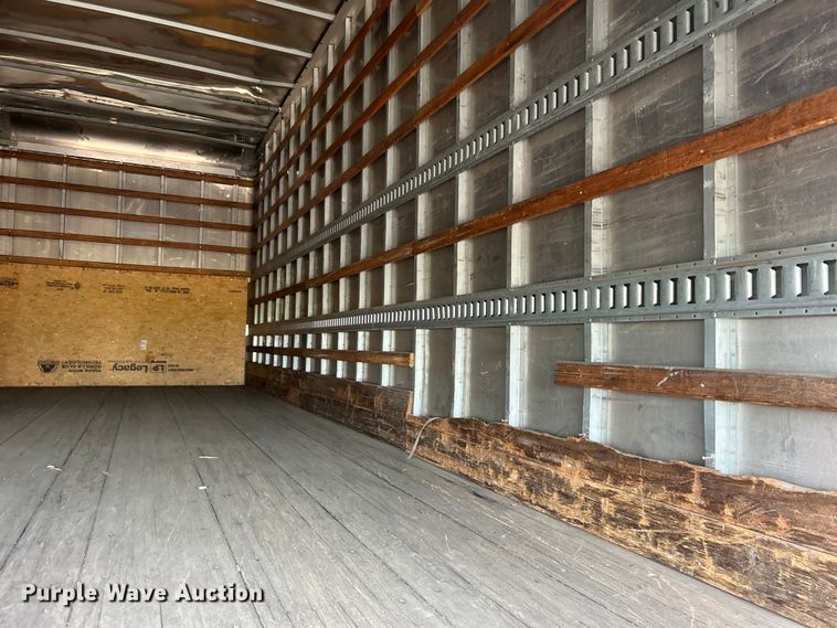 image for item EG1496 2015 International  4300 SBA box truck