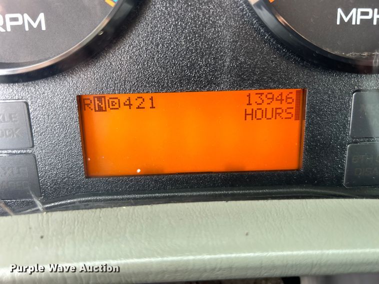 image for item EG1496 2015 International  4300 SBA box truck