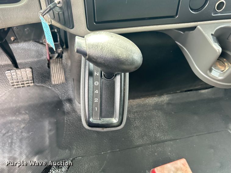 image for item EG1496 2015 International  4300 SBA box truck