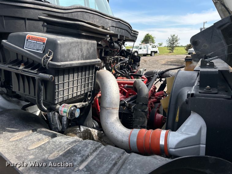 image for item EG1496 2015 International  4300 SBA box truck