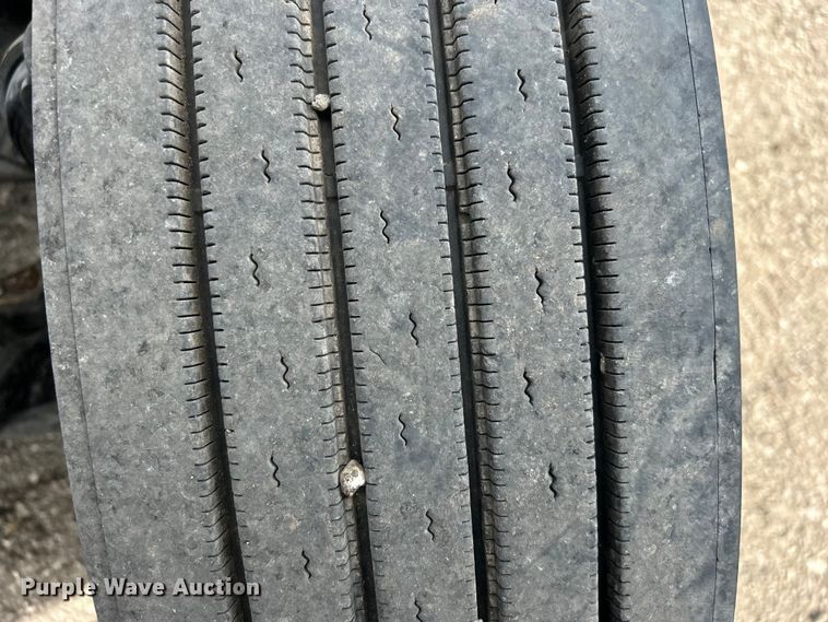 image for item EG1496 2015 International  4300 SBA box truck