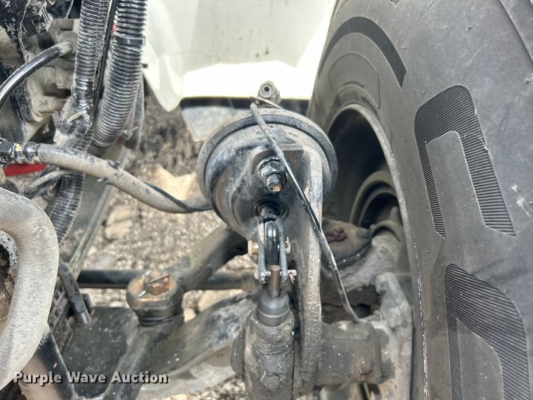 image for item EG1496 2015 International  4300 SBA box truck