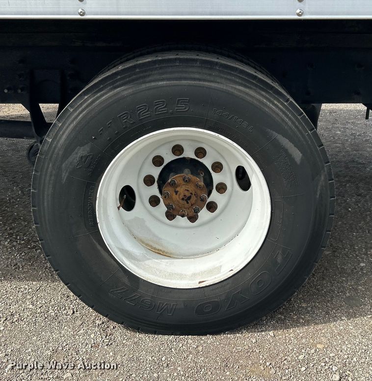 image for item EG1496 2015 International  4300 SBA box truck