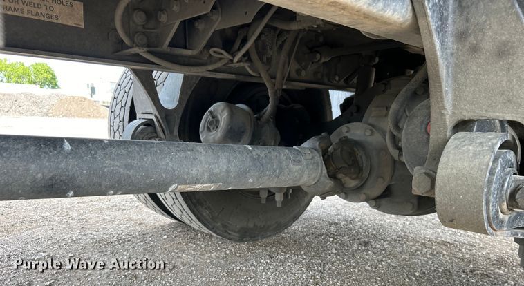 image for item EG1496 2015 International  4300 SBA box truck