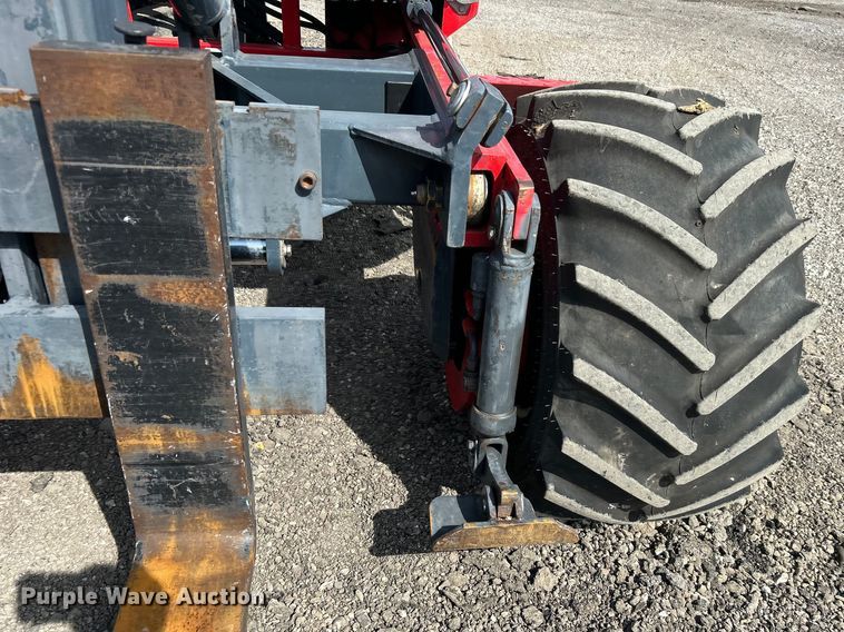 image for item EG1497 2001 Moffett M5500 forklift