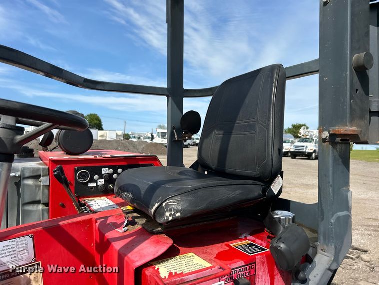 image for item EG1497 2001 Moffett M5500 forklift