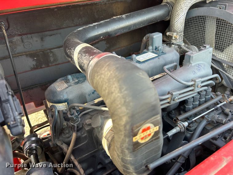 image for item EG1497 2001 Moffett M5500 forklift