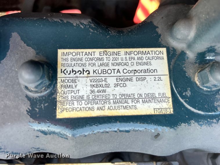 image for item EG1497 2001 Moffett M5500 forklift