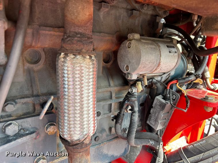 image for item EG1497 2001 Moffett M5500 forklift