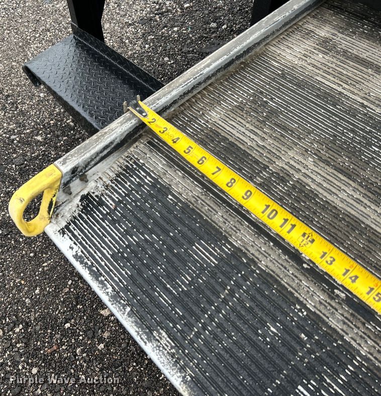 image for item EG1500 2015 Isuzu  NPR box truck