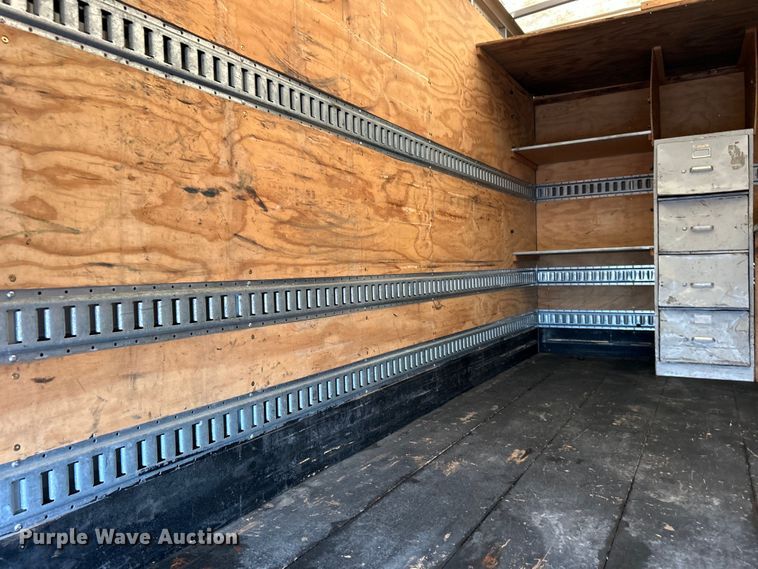 image for item EG1500 2015 Isuzu  NPR box truck