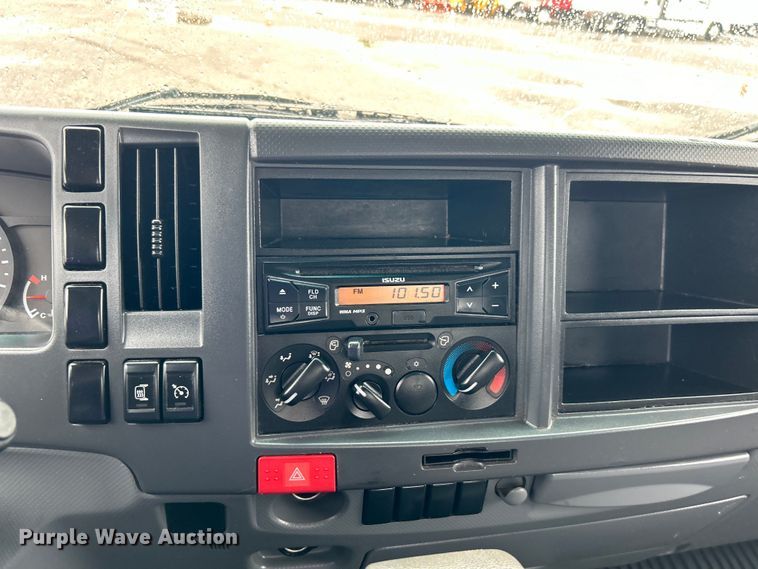 image for item EG1500 2015 Isuzu  NPR box truck