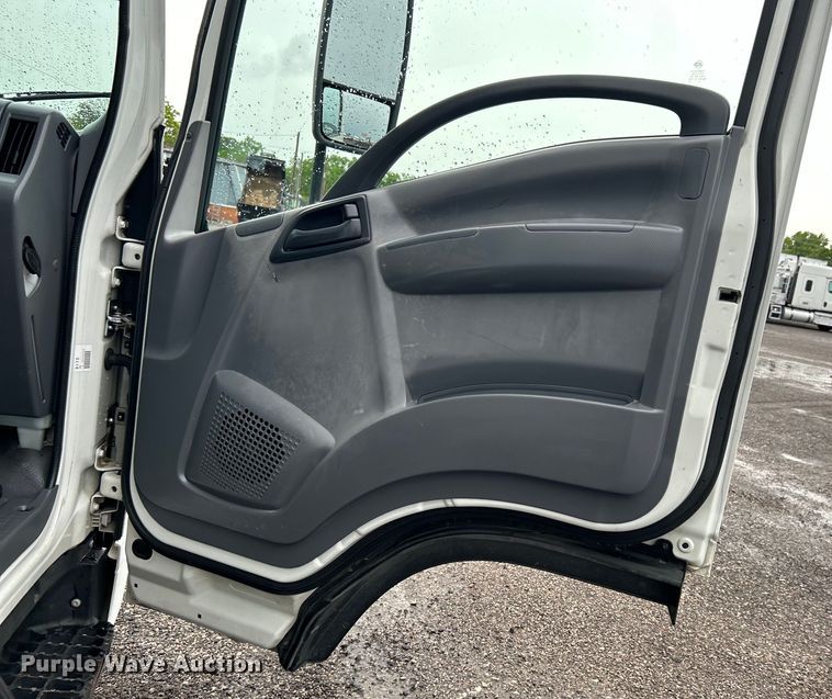 image for item EG1500 2015 Isuzu  NPR box truck